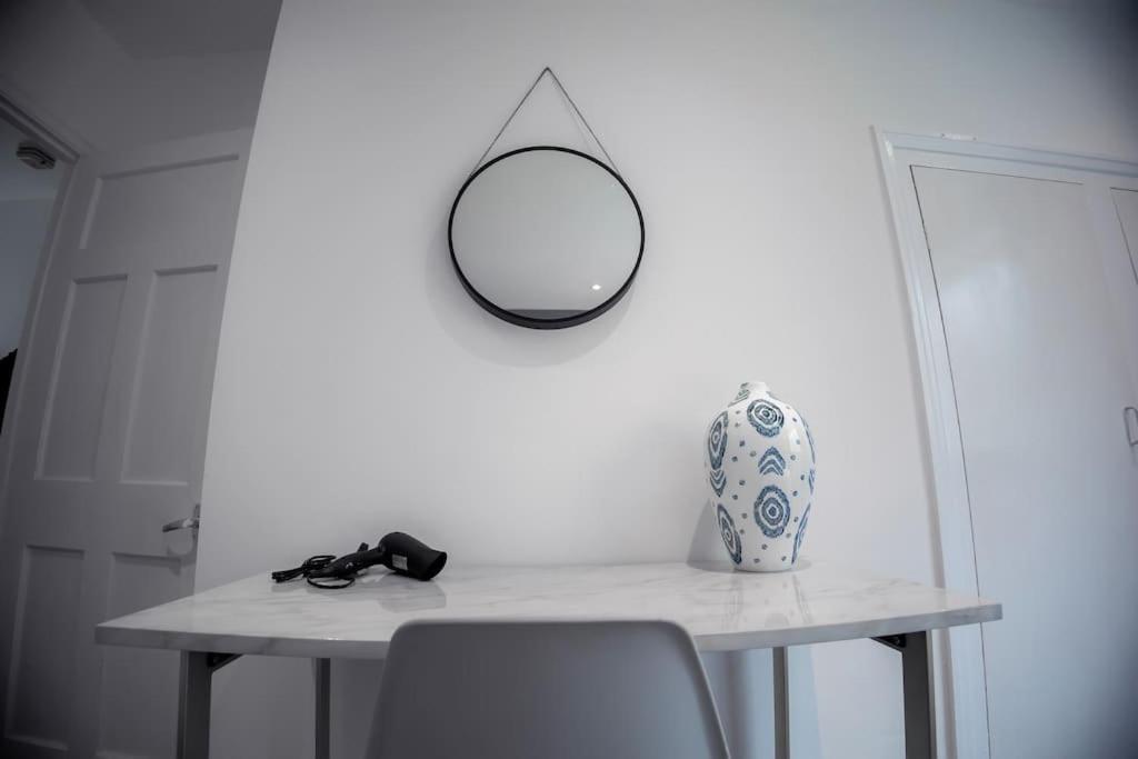 Isinmi Home - Close To Mcr City マンチェスター エクステリア 写真