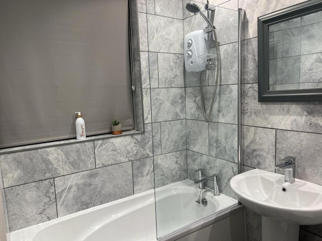 Isinmi Home - Close To Mcr City マンチェスター エクステリア 写真